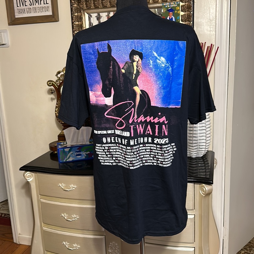 FRUIT OF THE LOOM 100% COTTON SIZE L WOMEN T-SHIRT WITH BEAUTIFUL DESIGN - Picture 2 of 7
